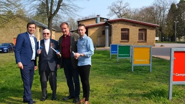 Blog Medie: hoch zu Ross